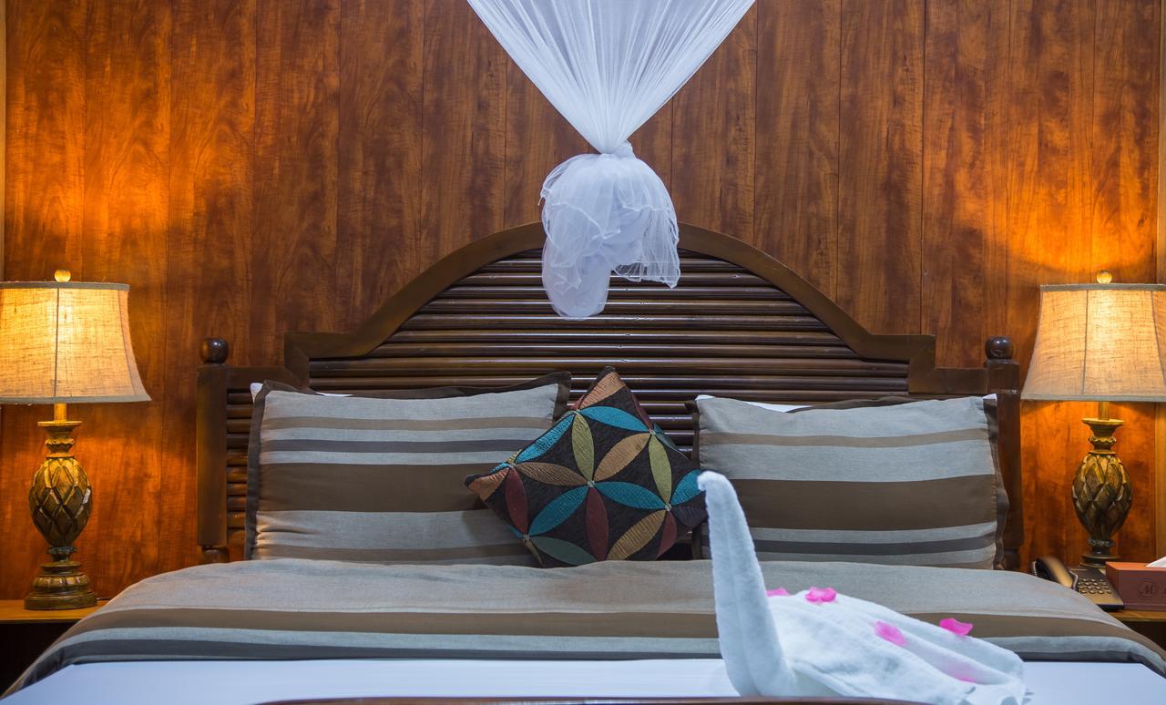 Maaha Beach Resort Anochi エクステリア 写真
